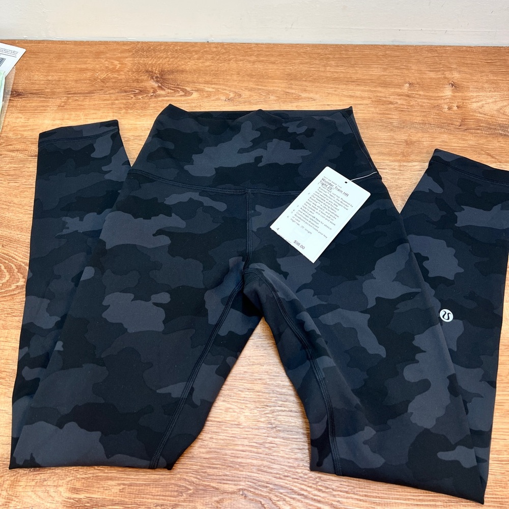 LULULEMON WUNDER TRAIN CAMO SIZE 4